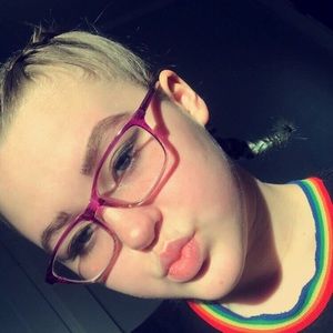 Meet your Posher, Charlee